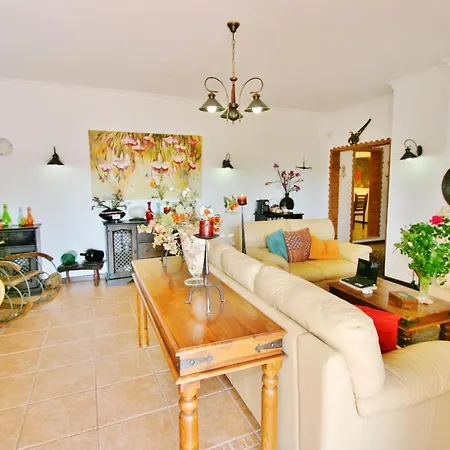 Villa Sleeps 8 Pool Air Con Wifi Terras Novas