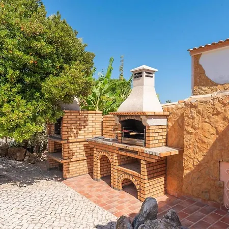 Sleeps 8 Pool Air Con Wifi Villa